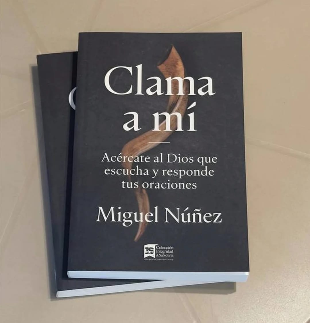 Clama a MÍ: Acercate al Dios que escucha y responde tus oraciones