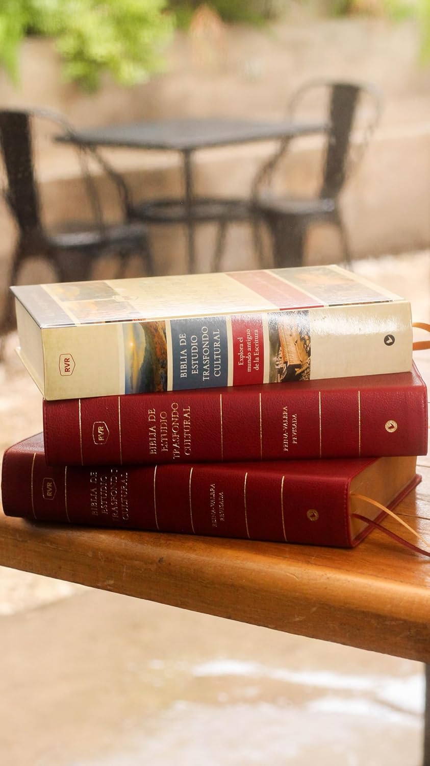 RVR Biblia de Estudio Trasfondo Cultural: Leathersoft Rojo vino | Interior a color | Comfort Print