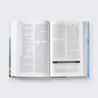 Biblia devocional MacArthur NBLA: Tapa Dura Negro